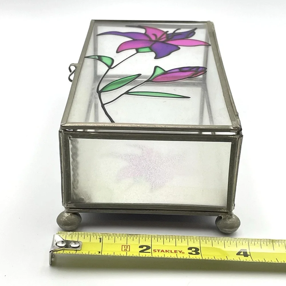 Vintage Taiwan Stained Glass Jewelry Trinket Box‎ Frosted Glass Purple Lily
